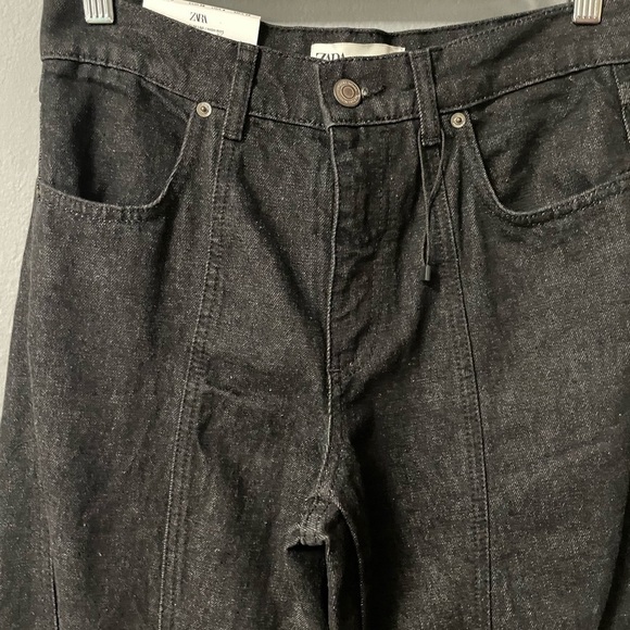 NWT Zara The Panelled Slim High Rise Black Jeans. Size 4 - Picture 7 of 13